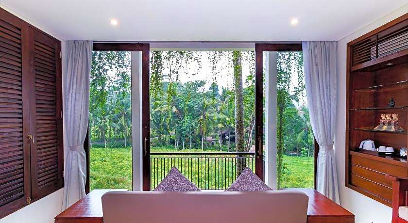 Cepik Villa Sidemen by AGATA