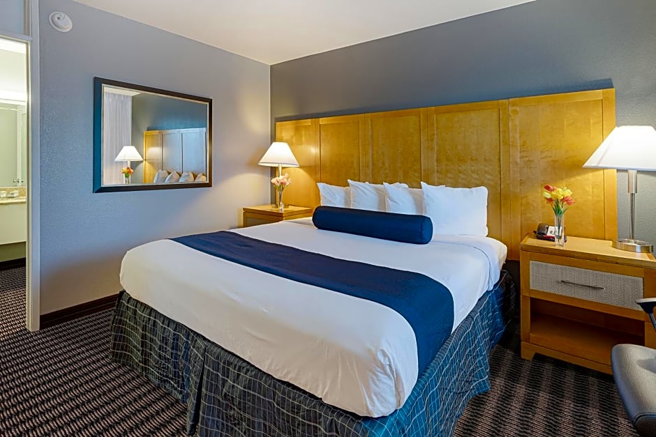 Travelodge by Wyndham Palm Springs