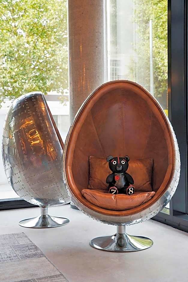 Moxy by Marriott Frankfurt East