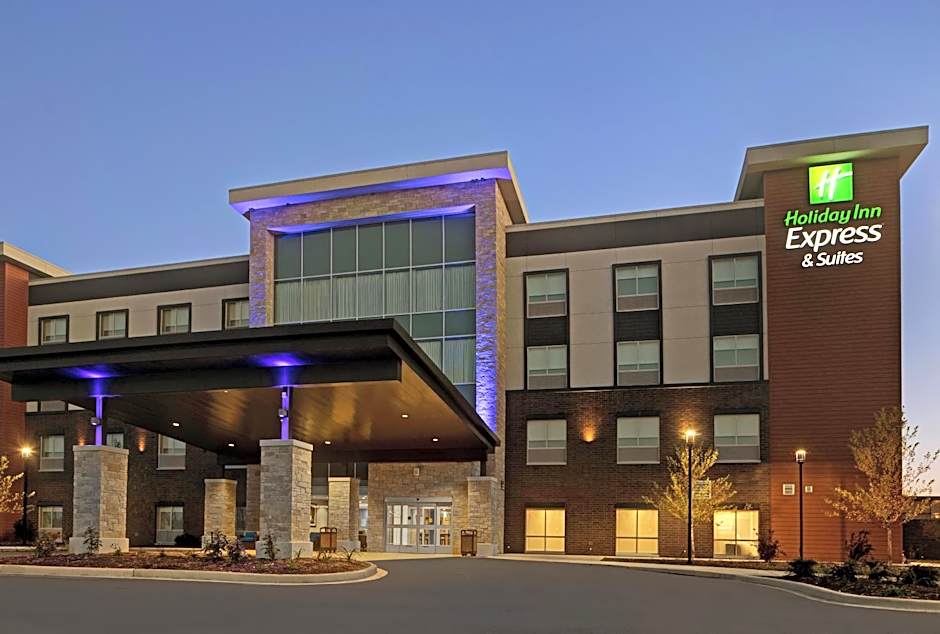 Holiday Inn Express And Suites Milwaukee - Brookfield By IHG