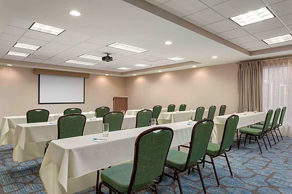Homewood Suites By Hilton Fargo, Nd