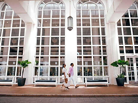 Pullman Cairns International