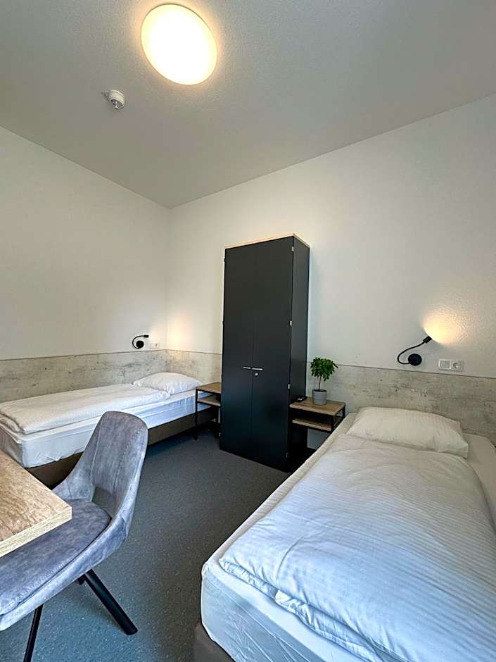 Longhouse Aparthotel