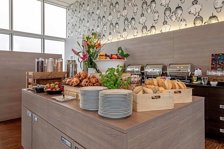 Garner Berlin - Spandau By IHG