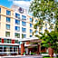 DoubleTree by Hilton Boston Bayside