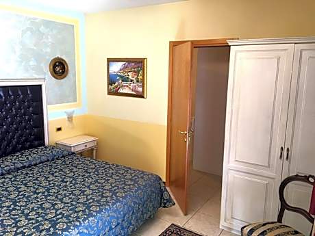 Double or Twin Room - Dependence
