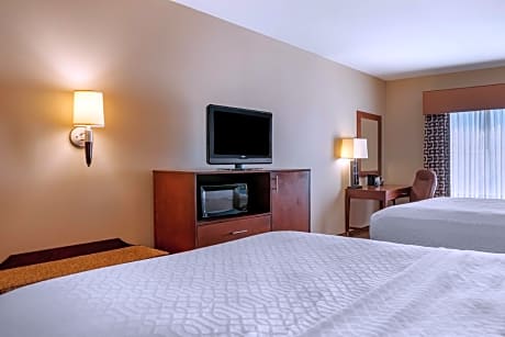 2 Queen Beds, Non-Smoking, Pillowtop Bed, 32-Inch Lcd Television, Microwave And Refrigerator, Full B