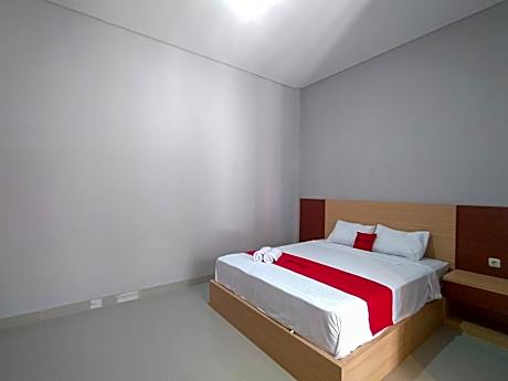 RedDoorz Syariah near Alun Alun Tegal 2