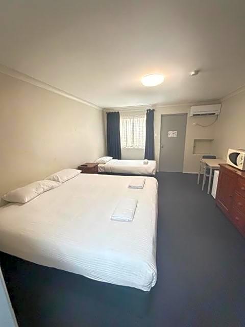 Centrepoint Motor Inn
