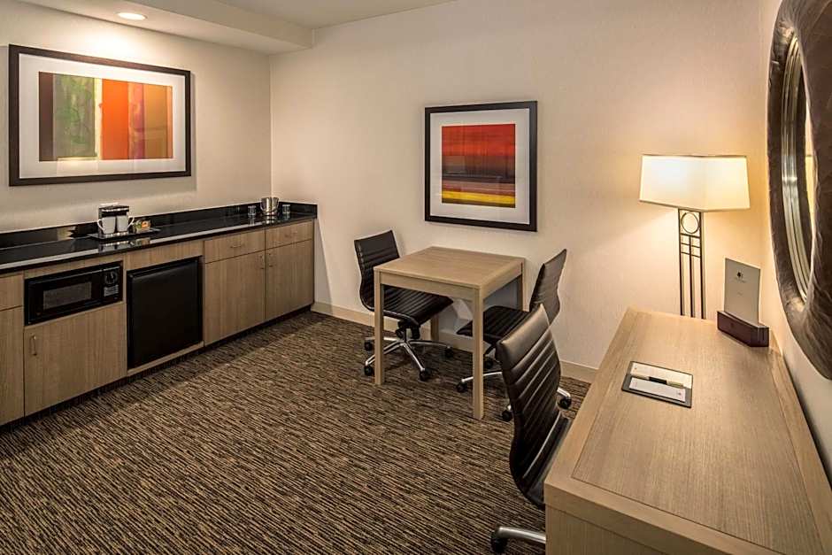 DoubleTree By Hilton Vancouver