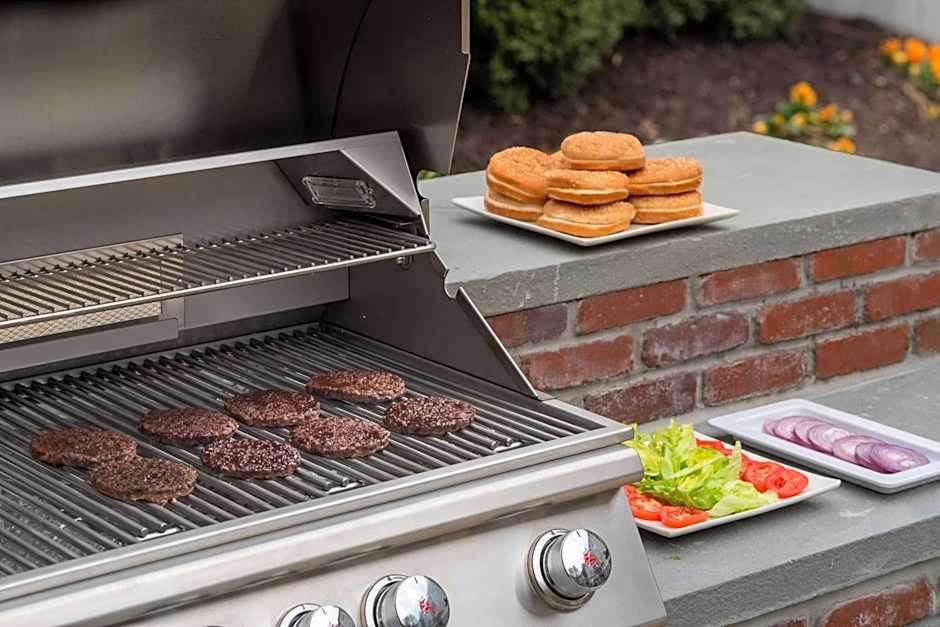 Sonesta ES Suites Somerset