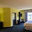 Holiday Inn Garland By IHG
