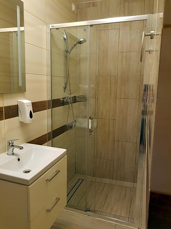 Hostel Mleczna - Metro Zacisze