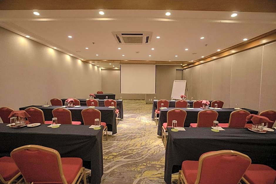 Courtyard by Marriott Mexico City Revolucion