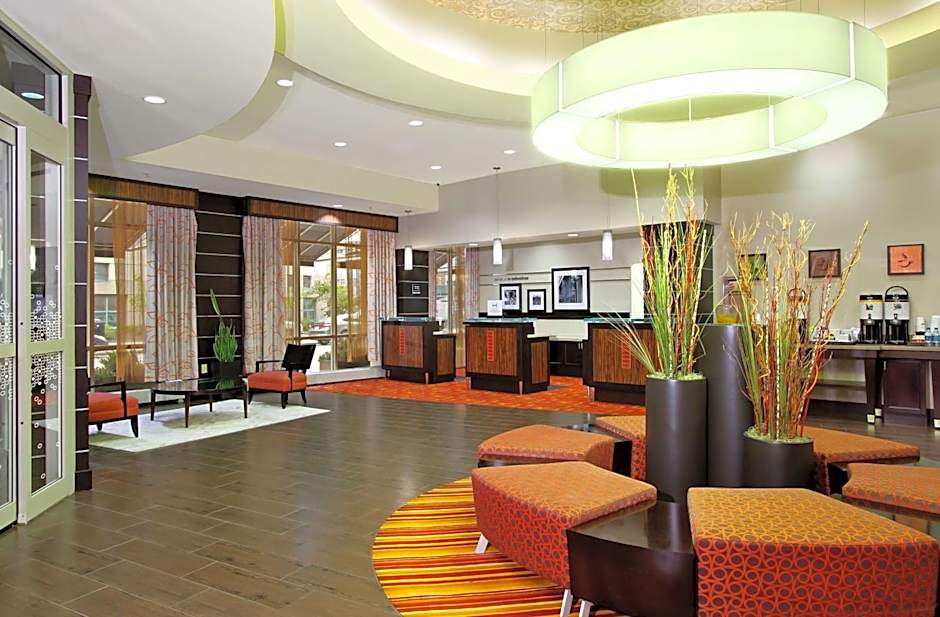 Hampton Inn By Hilton & Suites Columbus-Downtown