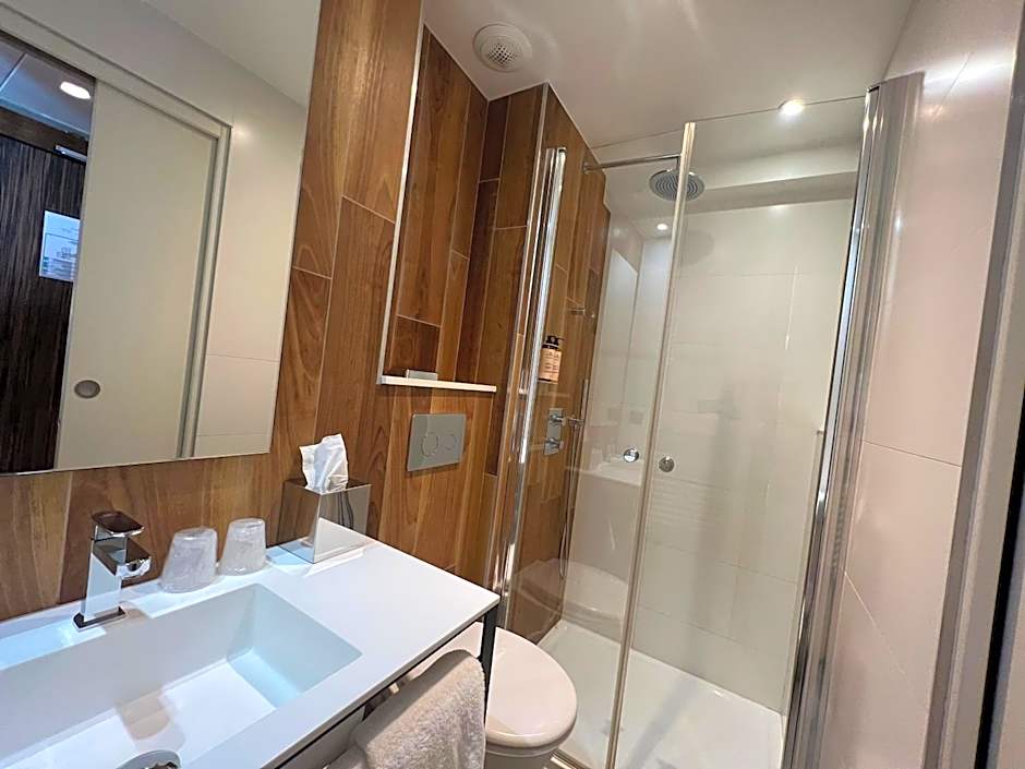 Hotel Acanthe - Boulogne Billancourt