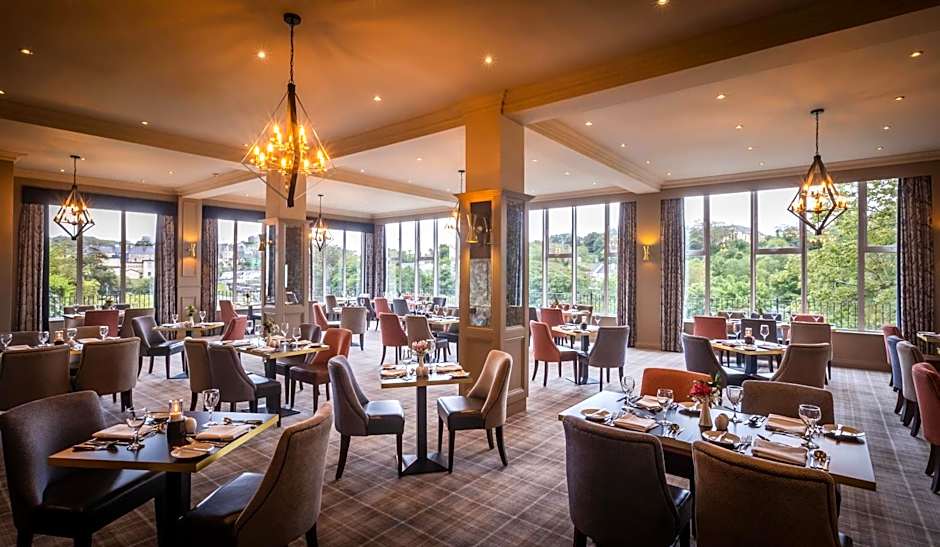 Falls Hotel & Spa