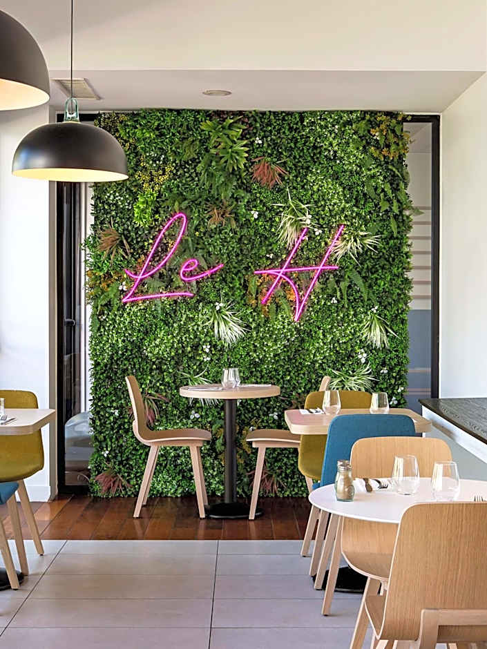 Holiday Inn Marseille Airport By IHG