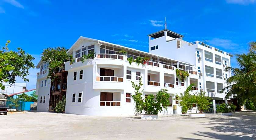 Rashu Hiyaa Hotel Dhiffushi