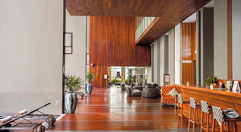 Hansar Bangkok Hotel