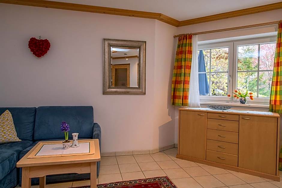 Landhaus Charlotte am Geigenbuehel -Apartments