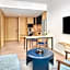 DoubleTree by Hilton Shenzhen Airport Residences