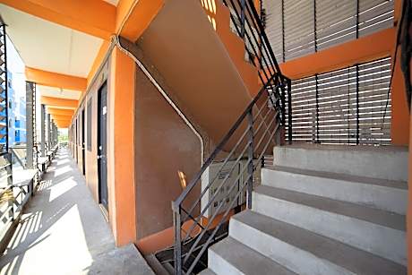 OYO 560 Chang Hostel Suvarnabhumi