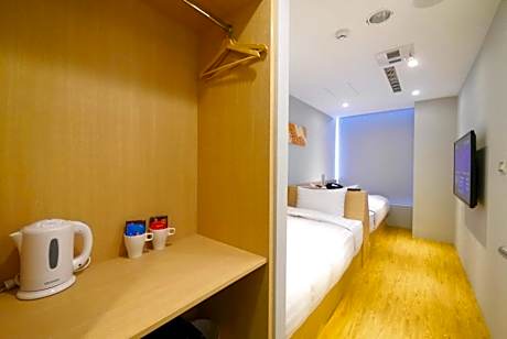 Standard Twin Room with Views