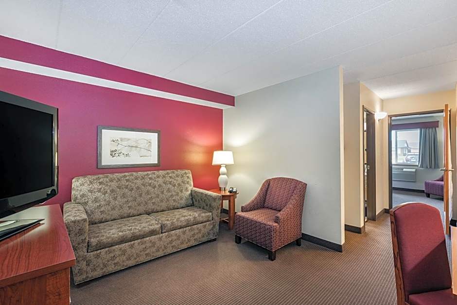 SureStay Plus Hotel by Best Western Litchfield