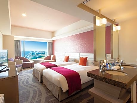 Deluxe Twin Room with Park View on Top Floor - Non-Smoking