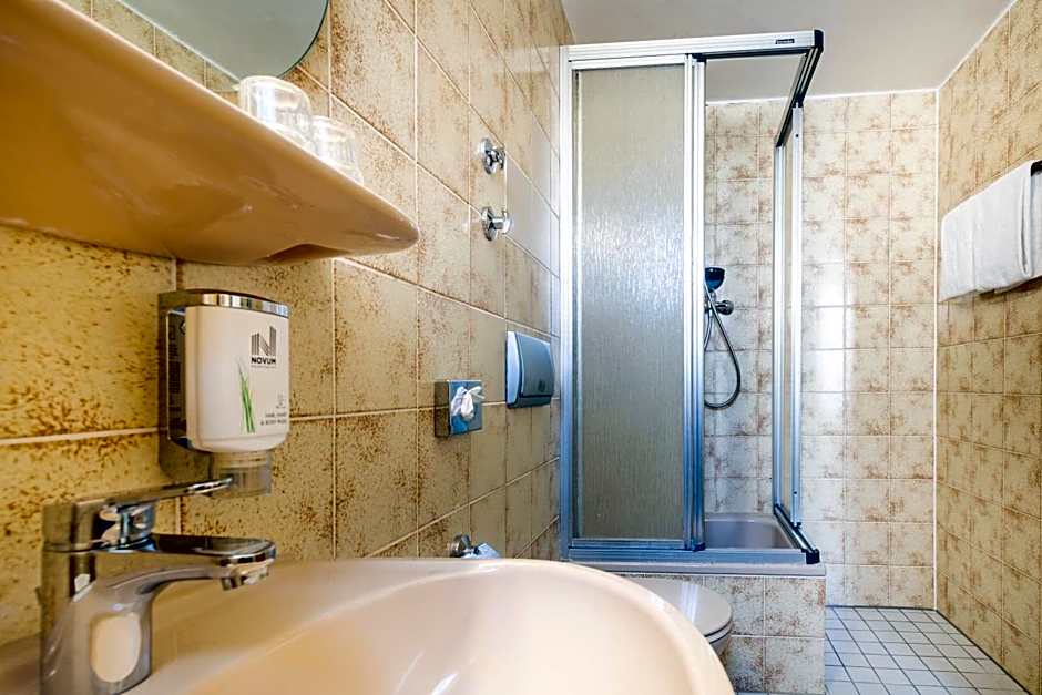 Hotel Leonet