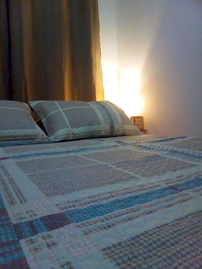 Casa do Mochileiro Airport Hostel & Pousada