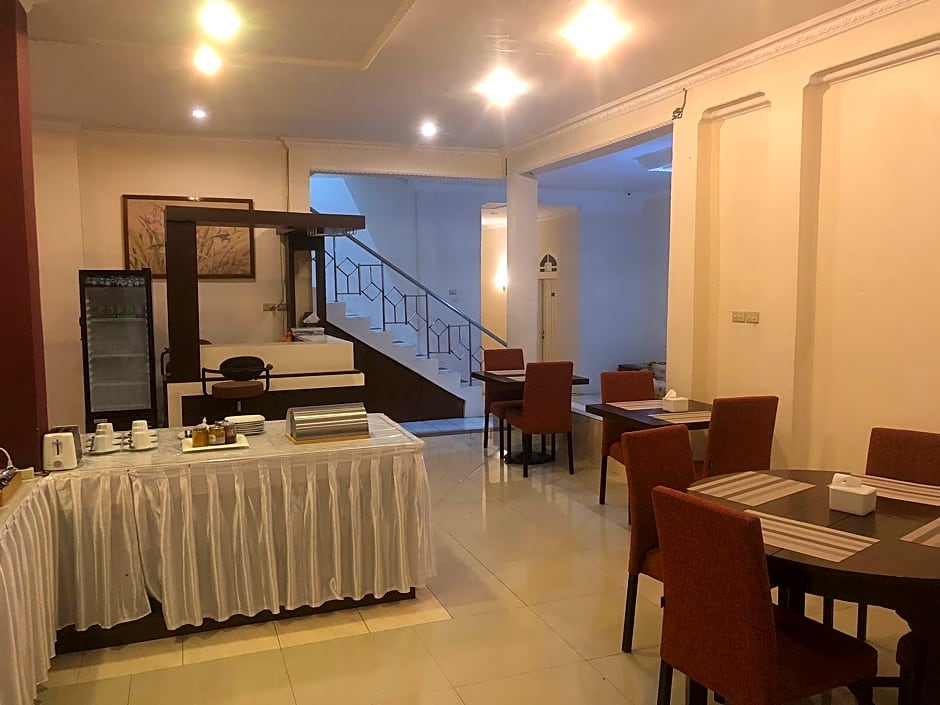 Hotel Monika by ZUZU