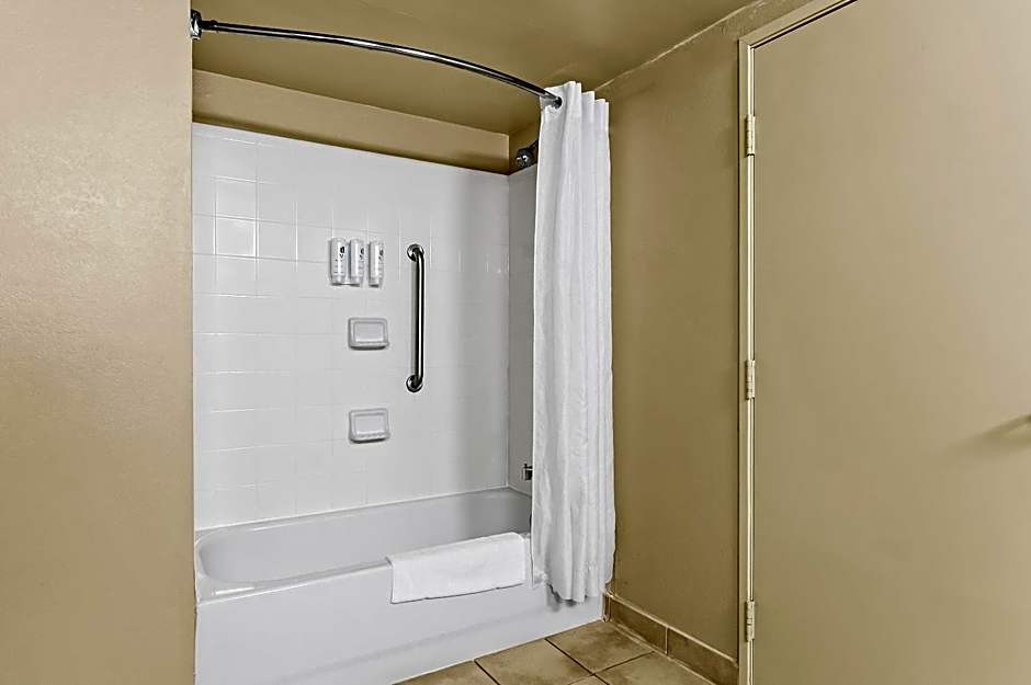 Country Inn & Suites by Radisson, Princeton, WV