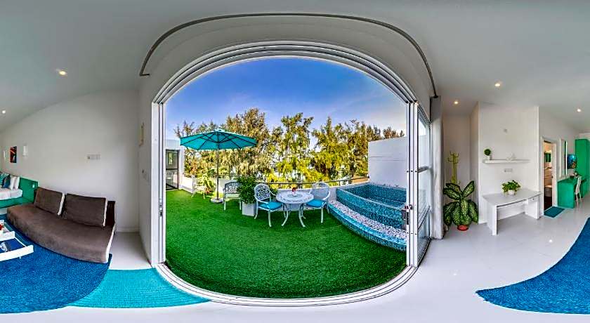 Planktons Beach Hotel