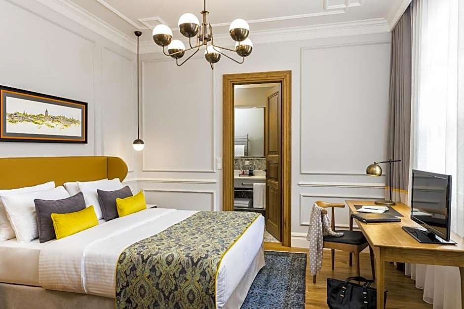 Nevv Bosphorus Hotel & Suites