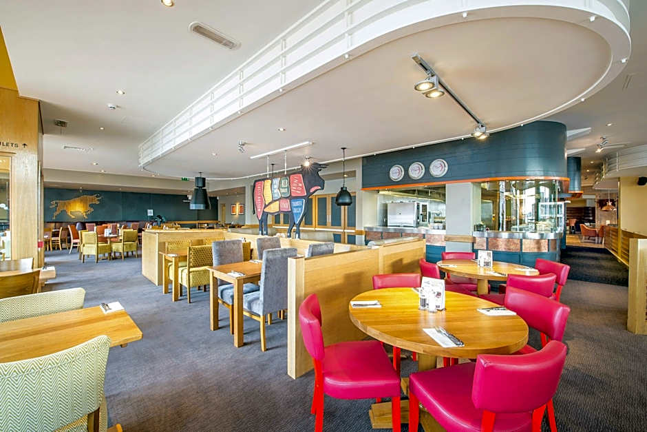 Premier Inn Swansea Waterfront