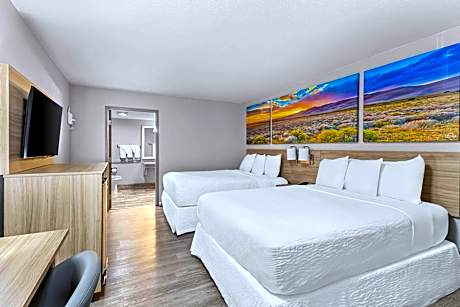 Queen Room with Two Queen Beds - Disability Access- Non-Smoking
