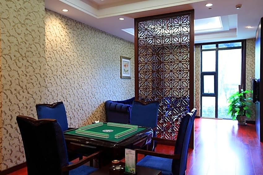 Howard Johnson Tongfang Plaza Zhuji