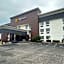 La Quinta Inn & Suites by Wyndham Cincinnati North