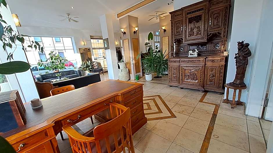 Hotel Central Hauptbahnhof