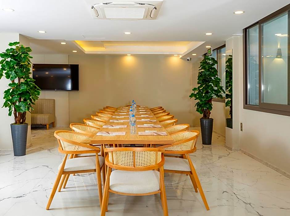 Güllük Uno Elegance Otel