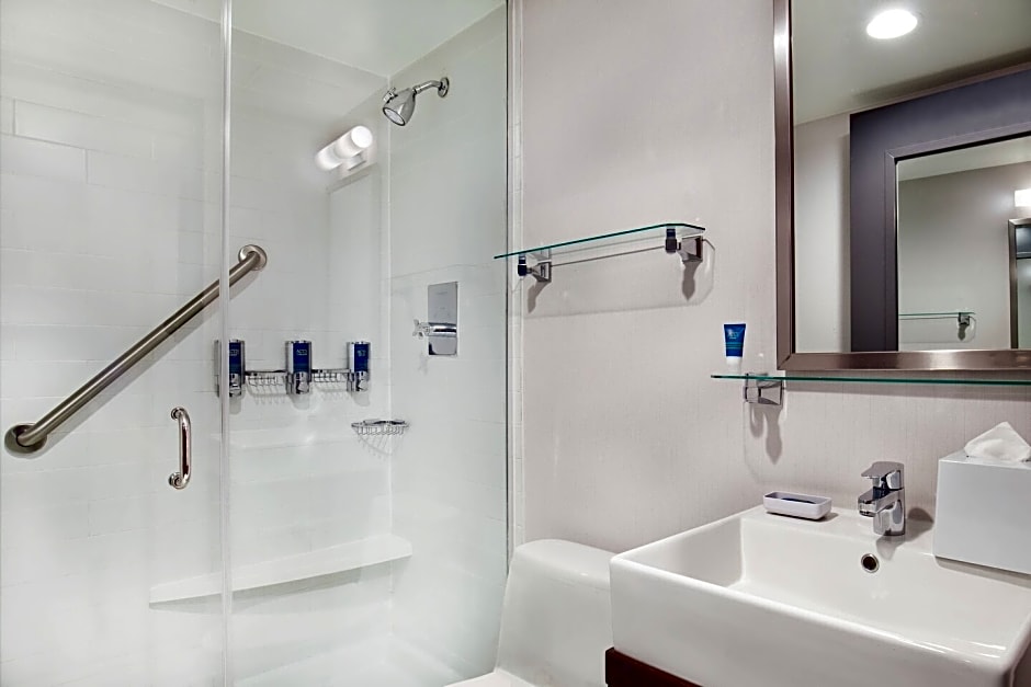 Four Points By Sheraton Midtown - Times Square