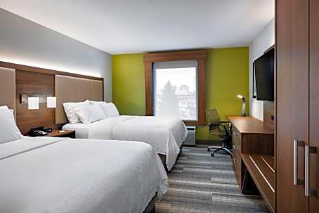 Standard Room with Two Queen Beds