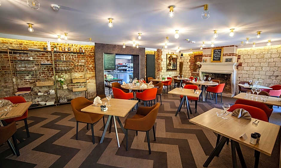 Logis Hôtel & Restaurant - Les Hauts de Montreuil