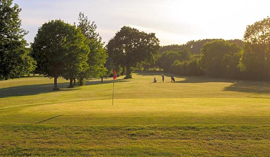 Rodway Hill Golf & Eco Pod Hotel