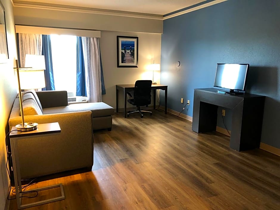 La Quinta Inn & Suites by Wyndham Panama City Beach