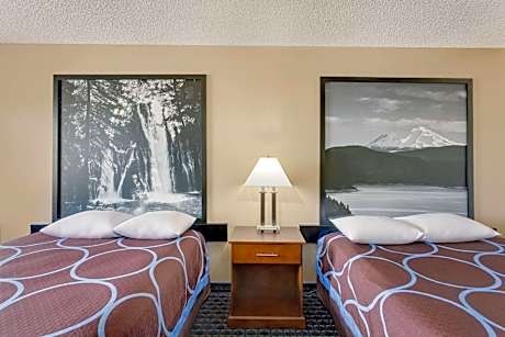 Double Room with Two Double Beds - Non-Smoking