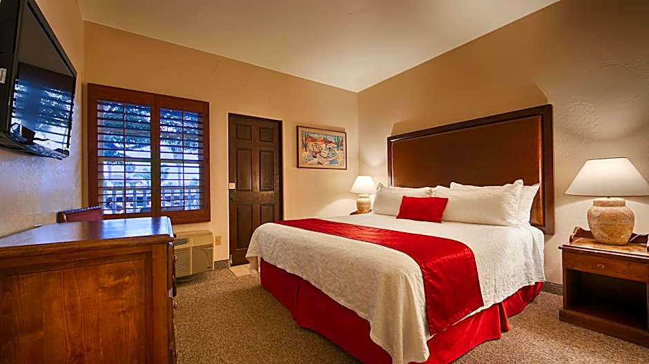Best Western Plus Hacienda Suites-Old Town
