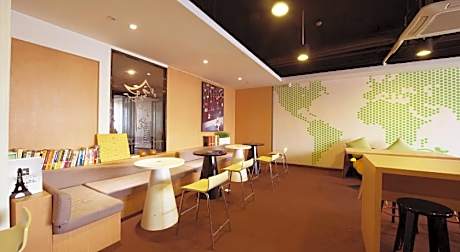 IU Hotel Luoyang Xuanyang Wenhua Road Branch